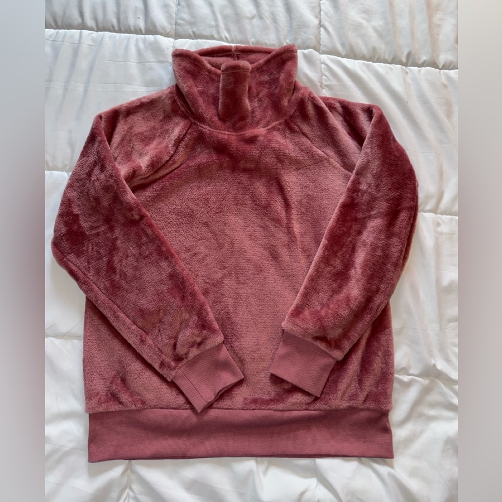 NWOT Fleece Pullover